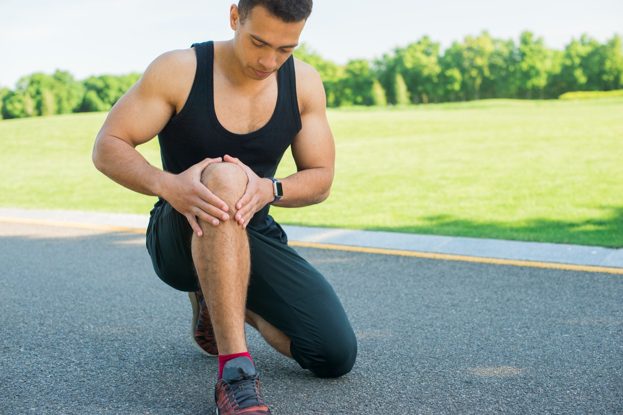 My Knees Click Without Pain: Should I Worry?